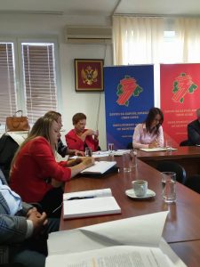 "42608411_2163532733889313_2667922573471252480_n"